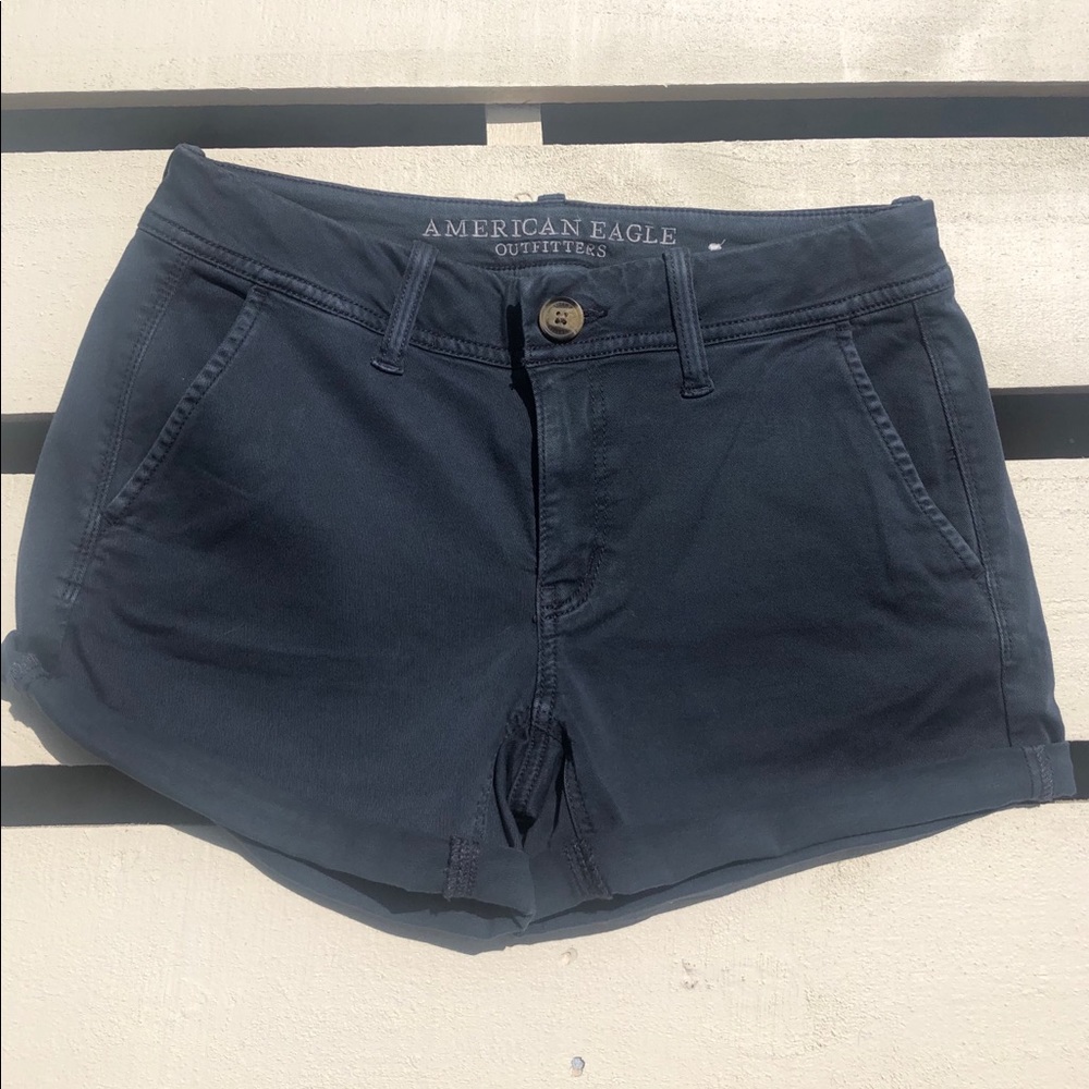 American eagle khaki shorts